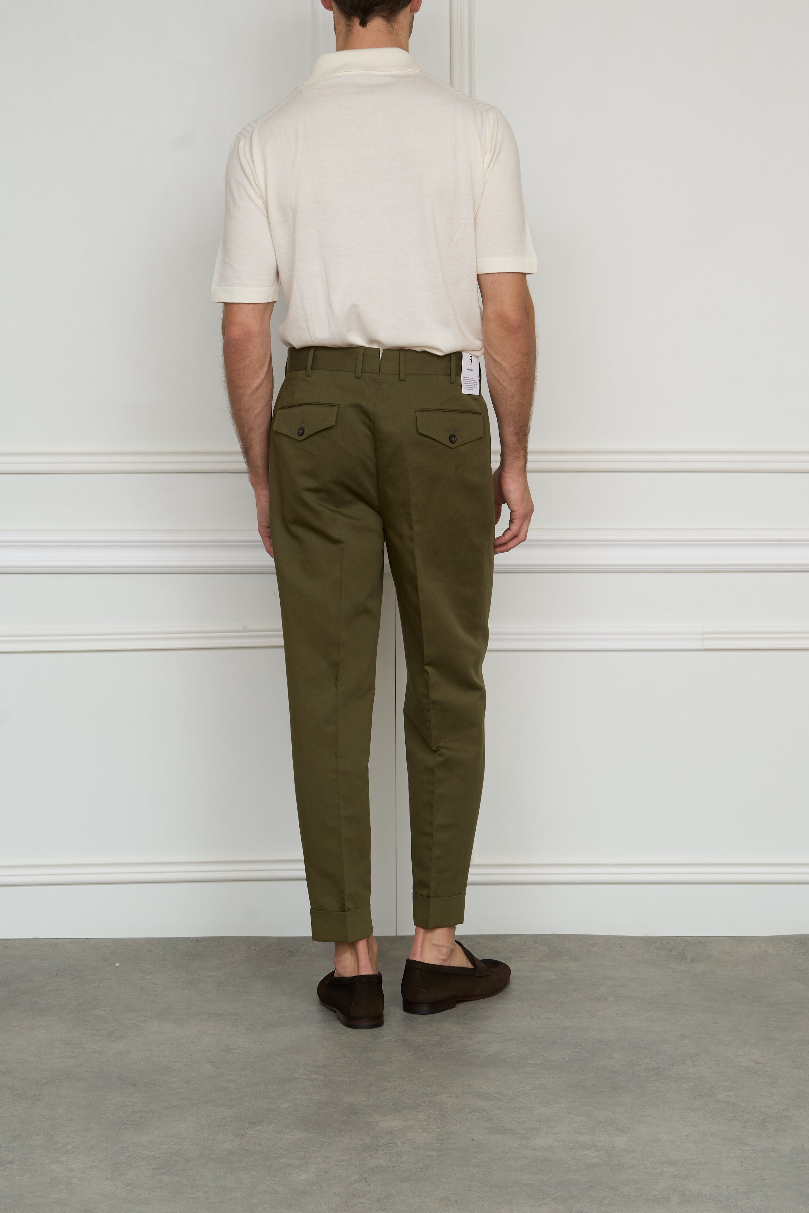 Chino in olive