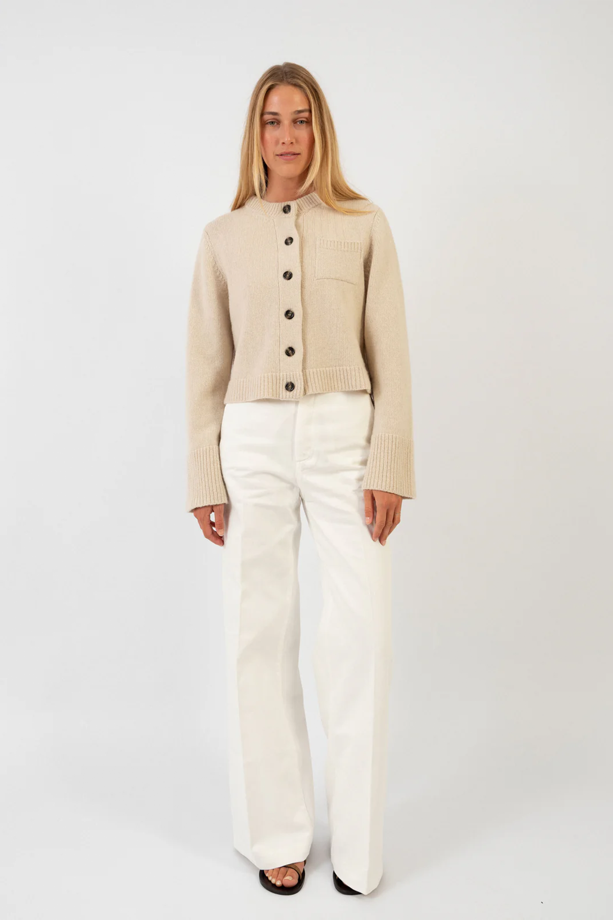 Strickjacke Lilly beige Anna V Berg - C.Wirschke Düsseldorf