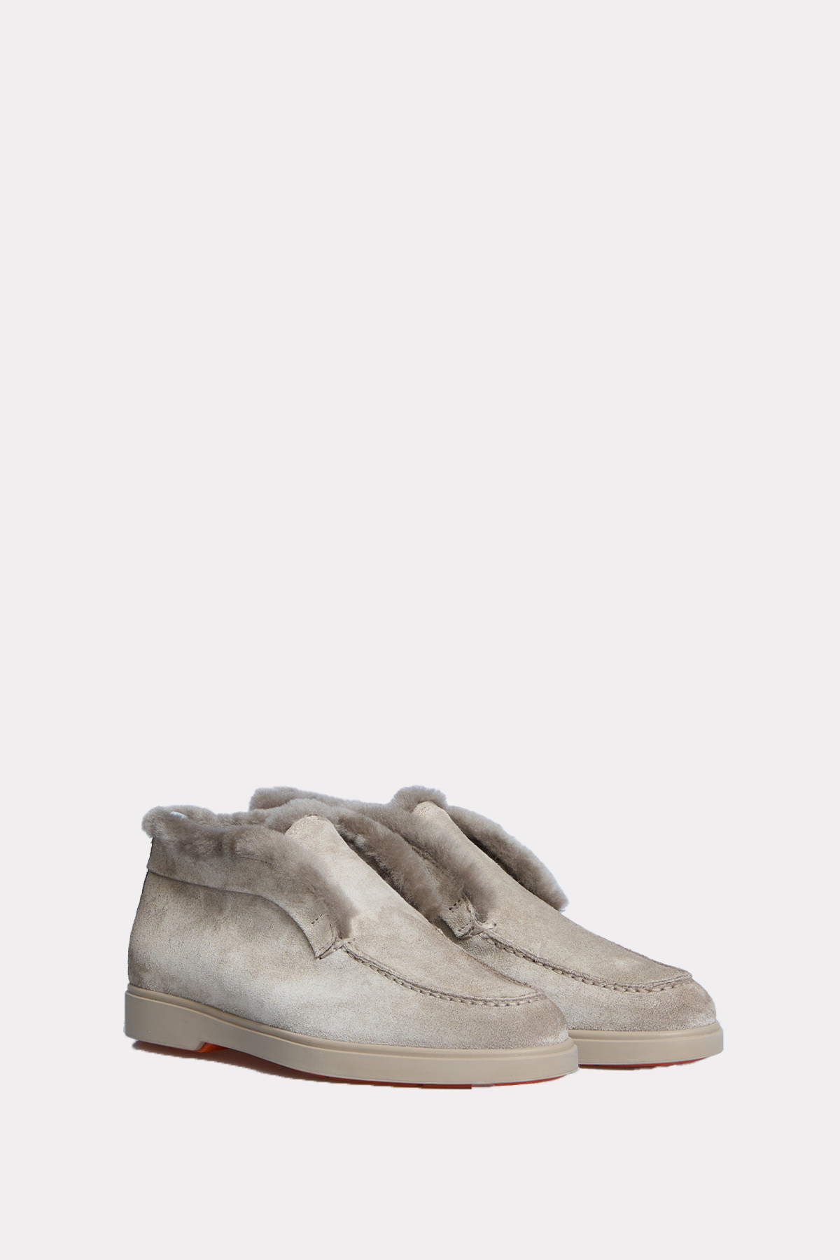 Boots in beige
