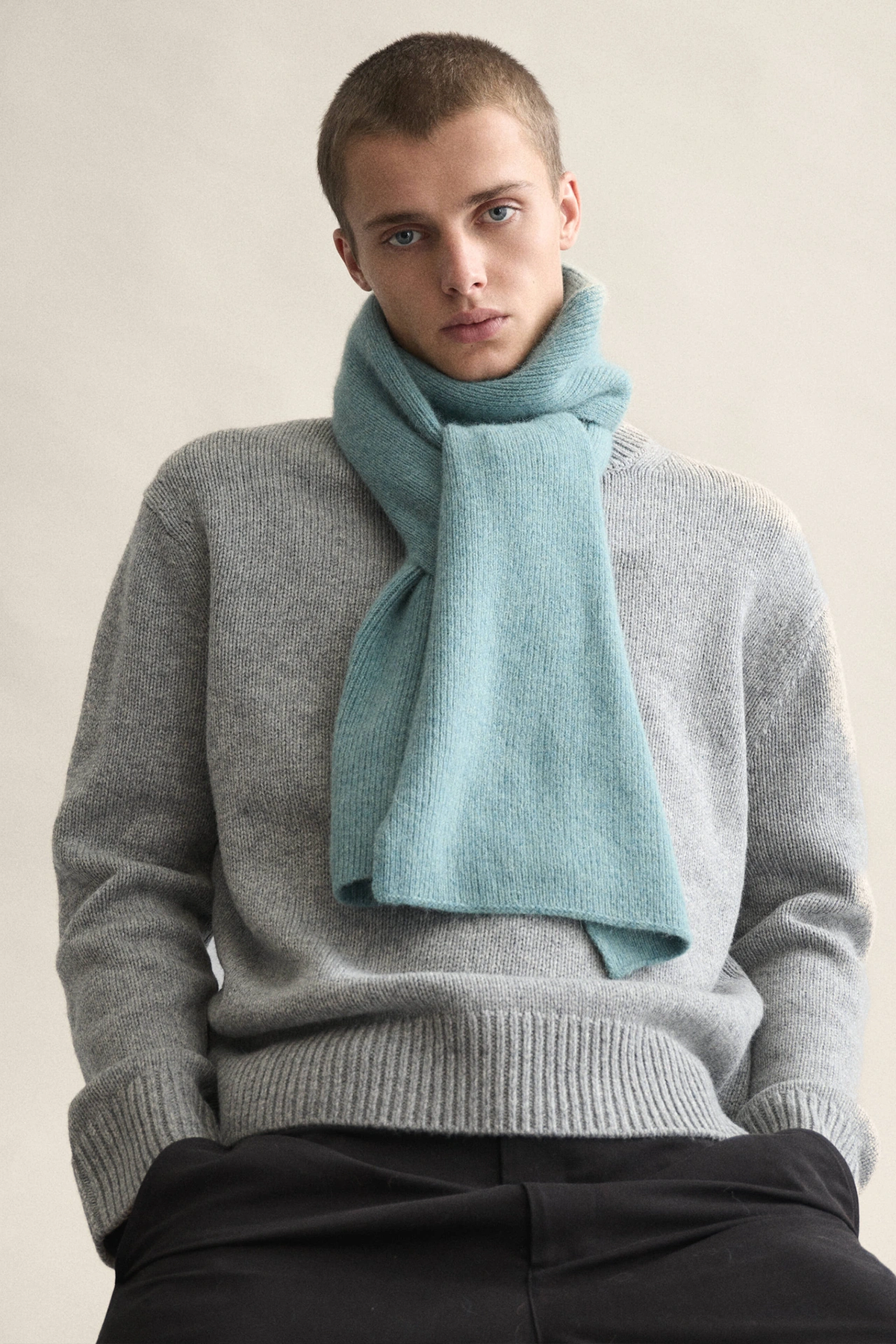 Scarf in basil