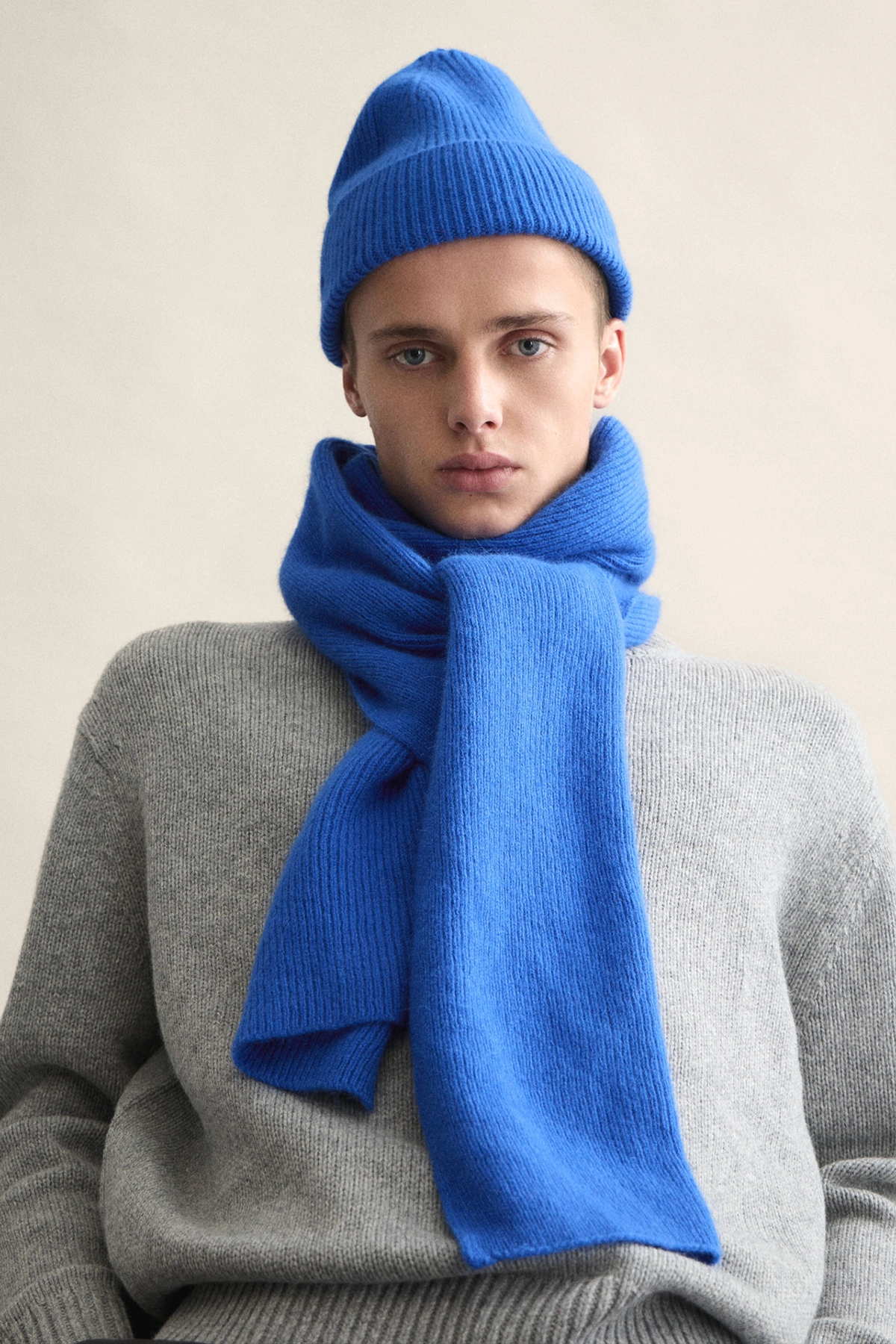 Schal in royal azure