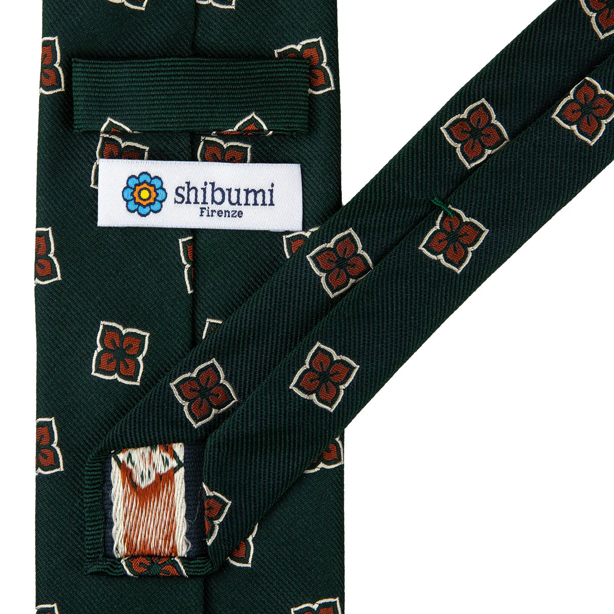 Tie in brown