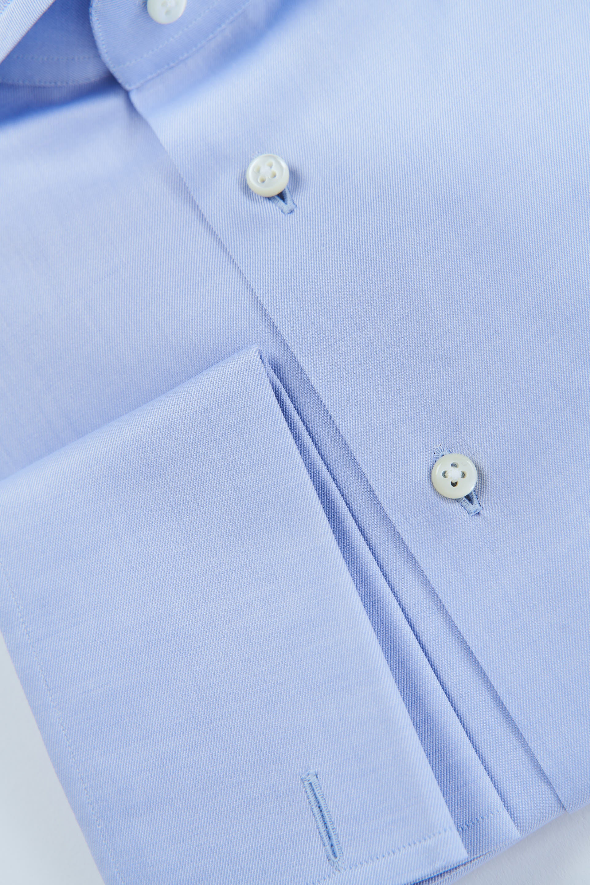 Twill Hemd in hellblau mit Haifischkragen