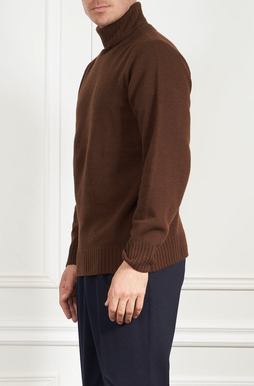 Rollkragenpullover in braun