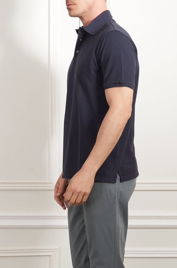 Poloshirt in marine
